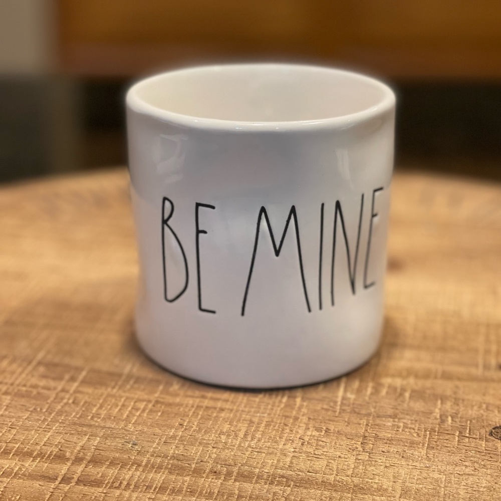 RAE DUNN BE MINE CANDLE